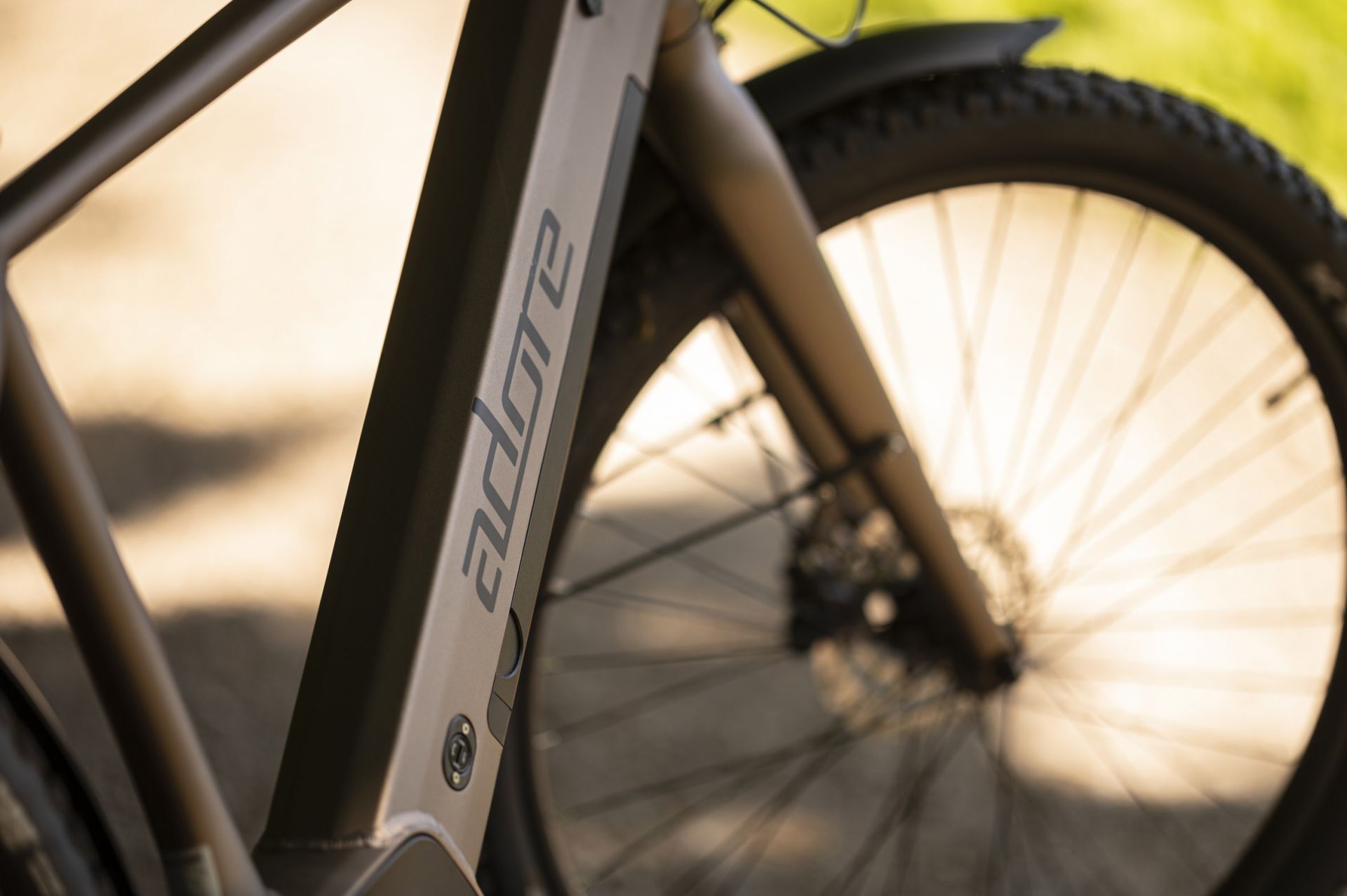 Adore E-Citybike CX-290 27.5″ Bronze Matt